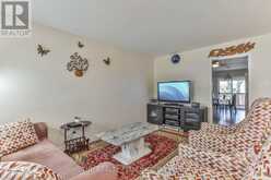 11 - 100 STROUD CRESCENT | London Ontario | Slide Image Nine