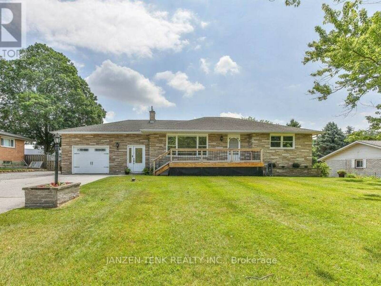 492 19 HIGHWAY, Tillsonburg, Ontario N4G 4G9