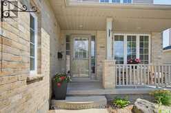 3 WATSON CRESCENT | St. Thomas Ontario | Slide Image Three