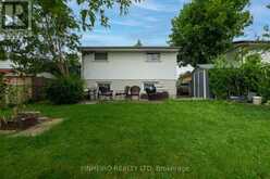 15 VILLENEUVE CRESCENT | London Ontario | Slide Image Twelve