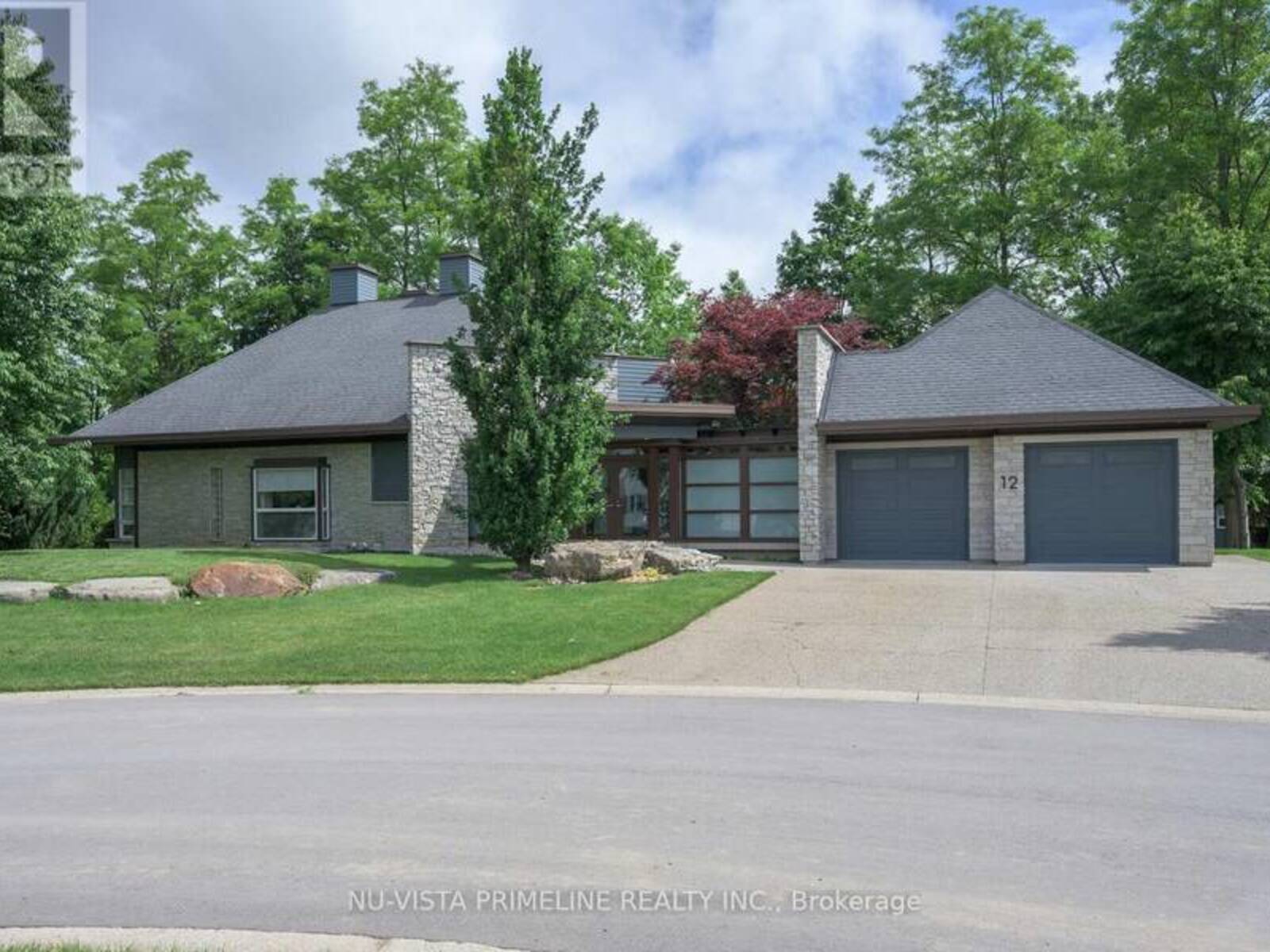 12 ASHLEY LANE, Ilderton, Ontario N0M 2A0