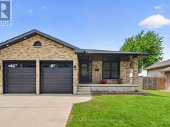 56 PARKVIEW CRESCENT Strathroy-Caradoc Ontario, N7G 4B1