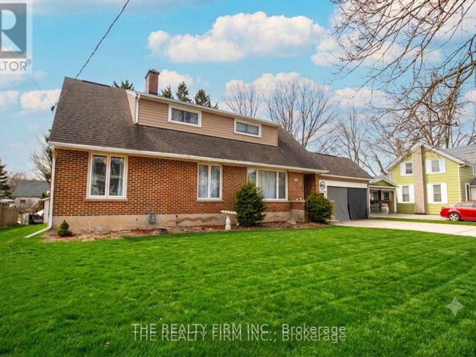 80 PRINCESS STREET W, Clinton, Ontario N0M 1L0