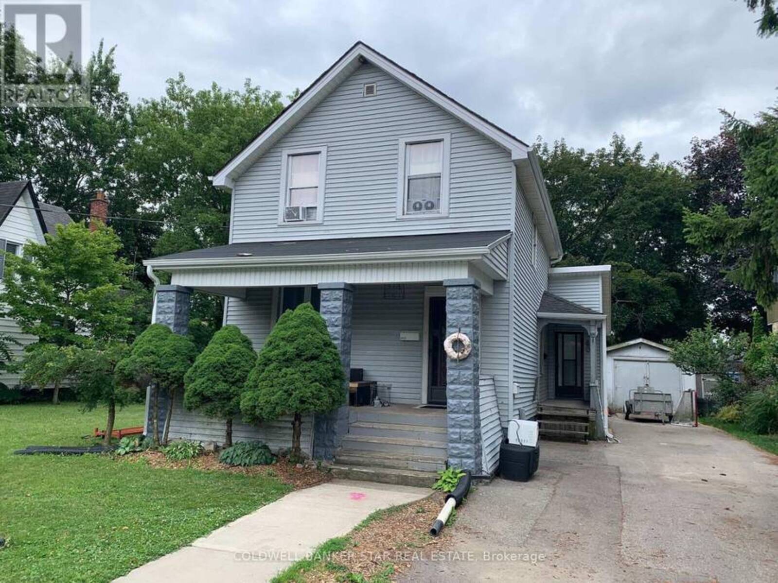 40 BARNES STREET, St. Thomas, Ontario N5R 2V5