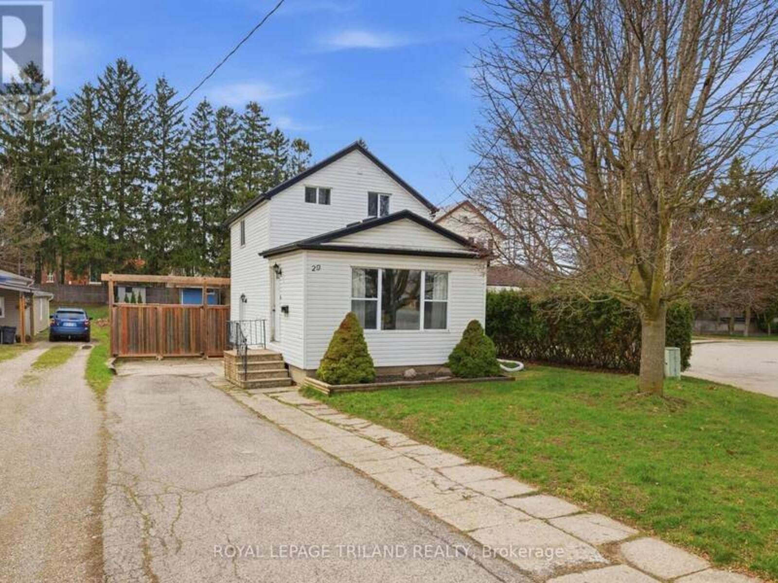 29 MARLBORO STREET, Woodstock, Ontario N4S 7E3