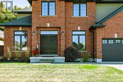 148 ELLIOTT TRAIL | Thorndale Ontario | Slide Image Three