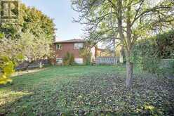 42 APPLEGREEN GROVE | London Ontario | Slide Image Thirty-two