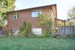42 APPLEGREEN GROVE | London Ontario | Slide Image Thirty-three