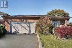 42 APPLEGREEN GROVE | London Ontario | Slide Image Thirty-four