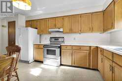 42 APPLEGREEN GROVE | London Ontario | Slide Image Eight