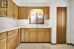 42 APPLEGREEN GROVE | London Ontario | Slide Image Nine