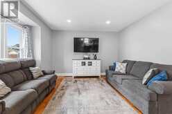414 FLANDERS ROW | London Ontario | Slide Image Seventeen