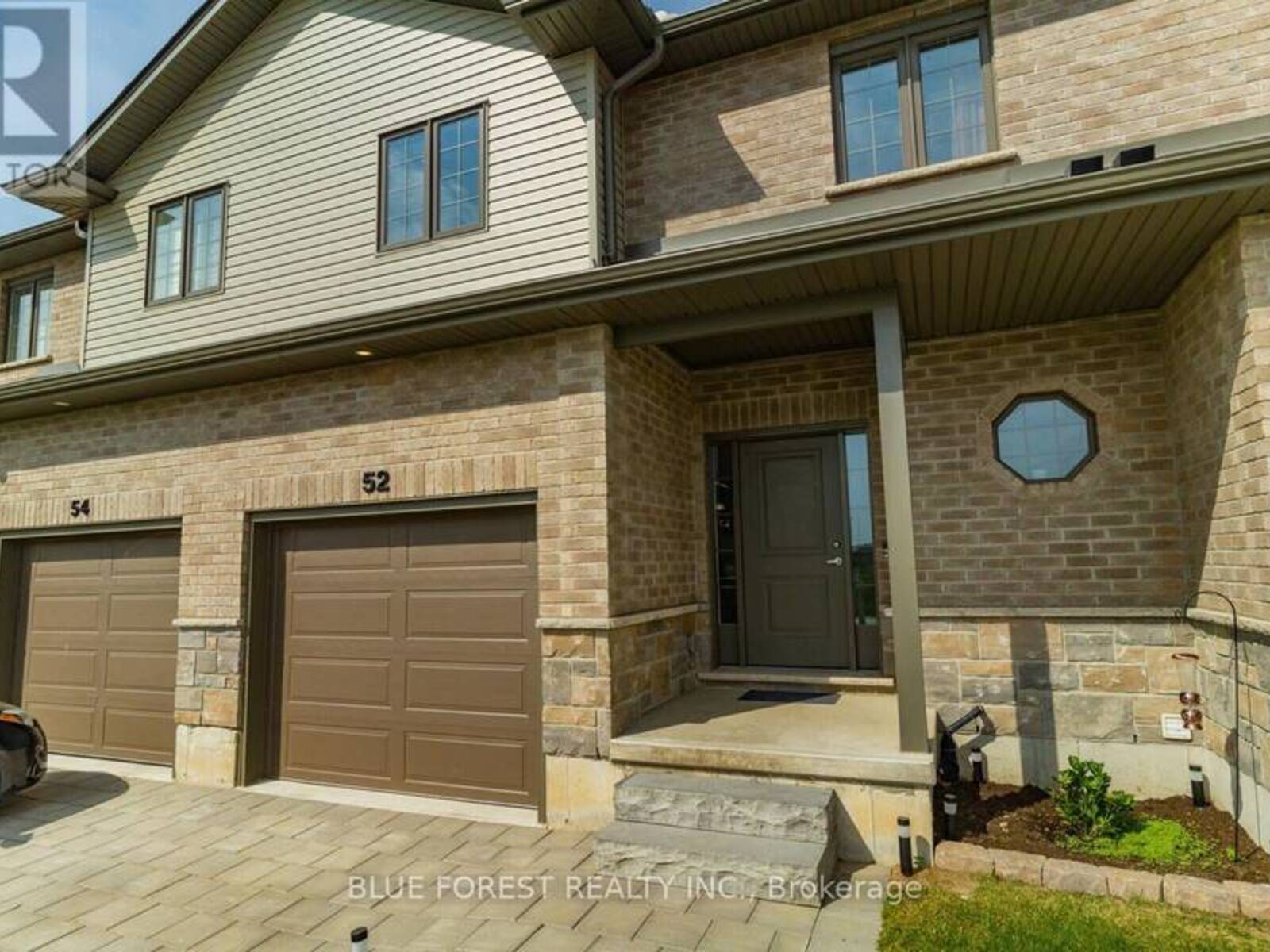 52 - 2910 TOKALA TRAIL, London, Ontario N6G 0T9