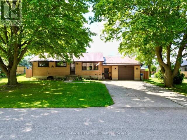 23 YORK CRESCENT Bluewater Ontario, N0M 1X0 - 3 Bedrooms Home For Sale