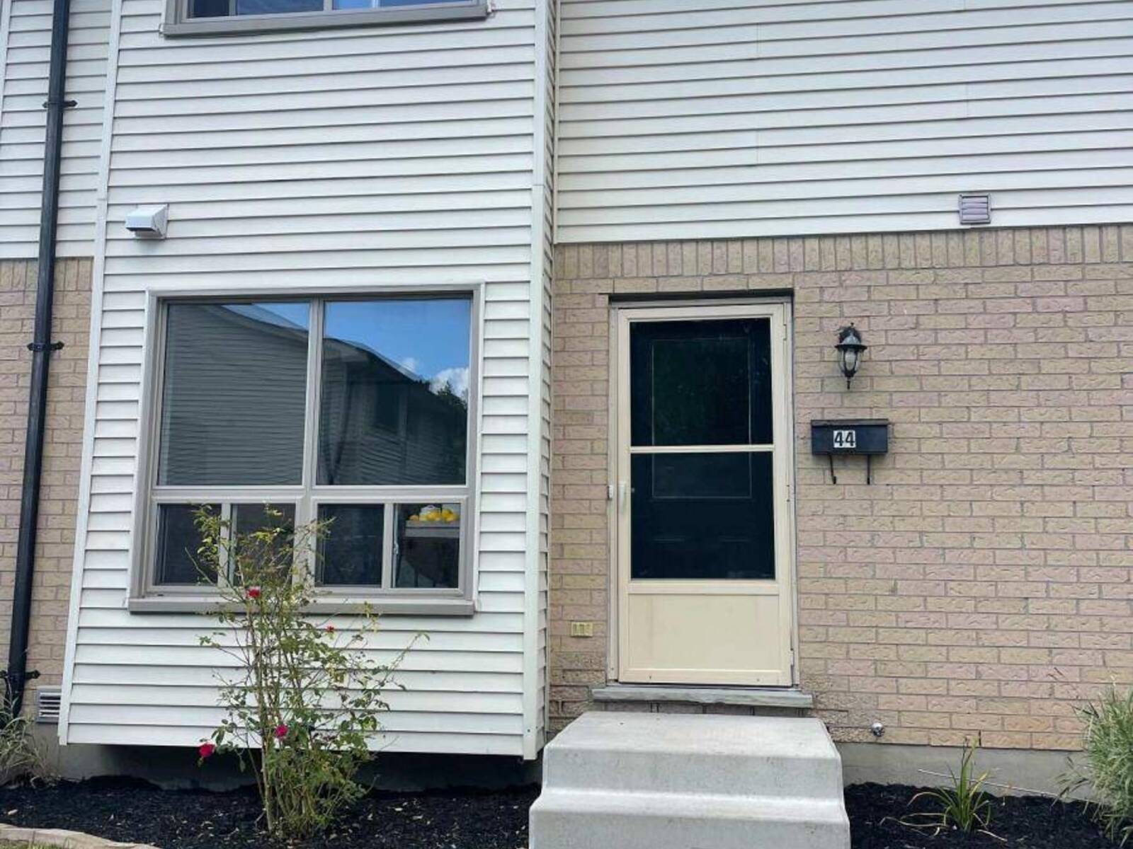 44 - 355 SANDRINGHAM CRESCENT, London, Ontario N6C 5K3