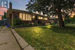 307 TWEEDSMUIR AVENUE | London Ontario | Slide Image Six