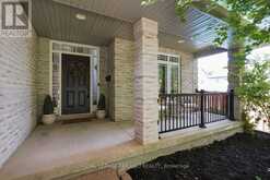 921 GUILDWOOD BOULEVARD | London Ontario | Slide Image Three