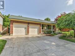 1221 GLENORA DRIVE London Ontario, N5X 2P6