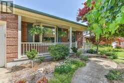 1221 GLENORA DRIVE | London Ontario | Slide Image Two