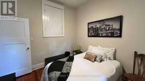 52 BECHER STREET | London Ontario | Slide Image Eighteen