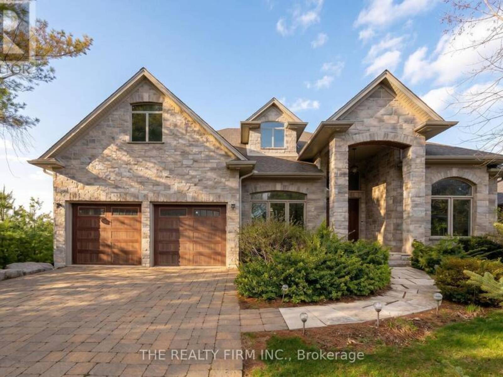 2676 FOREST MEADOW DRIVE, Mount Brydges, Ontario N0L 1W0