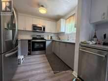 42 - 1855 ALDERSBROOK ROAD W | London Ontario | Slide Image Sixteen