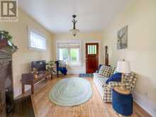 114 COLLEGE AVENUE | Sarnia Ontario | Slide Image Four