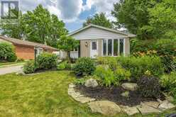 6 HEATH PLACE | London Ontario | Slide Image Three