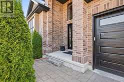 703 ZAIFMAN CIRCLE | London Ontario | Slide Image Four
