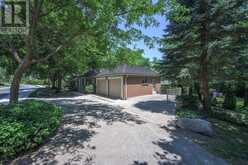 98 SHAVIAN BOULEVARD | London Ontario | Slide Image Eight