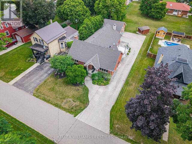 194 HIGH STREET North Middlesex Ontario, N0M 1A0 - 4 Bedrooms Home For Sale