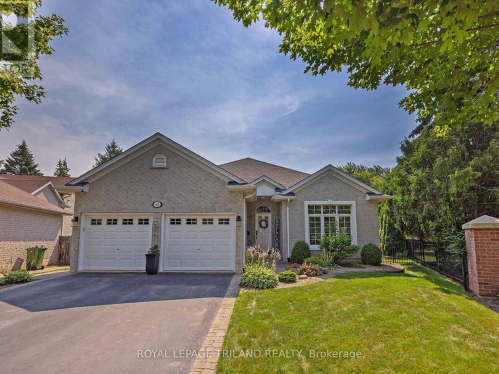 15 AUGUSTA CRESCENT, St. Thomas, Ontario N5R 6J8