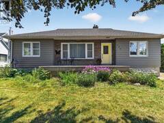 126 CENTRE STREET Bluewater Ontario, N0M 1N0