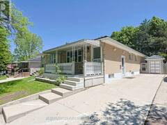 743 SEVILLA PARK PLACE London Ontario, N5Y 4H9