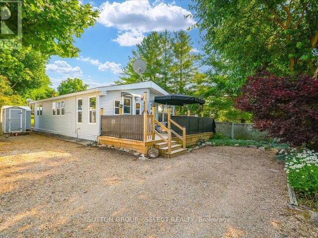 405 - 8685 ROCK GLEN ROAD Lambton Shores Ontario, N0M 1B0 - 2 Bedrooms Home For Sale