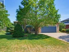 9989 OXBOW DRIVE Komoka Ontario, N0L 1R0