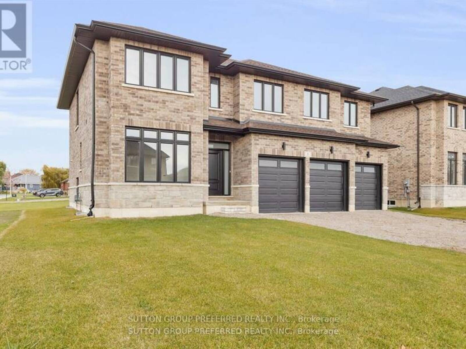 1 BOUW PLACE, Dutton-Dunwich, Ontario N0L 1J0