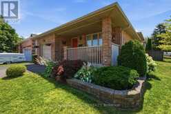 34 GERALD CRESCENT | London Ontario | Slide Image Two