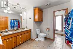 9856 HURON PLACE | Grand Bend Ontario | Slide Image Thirty