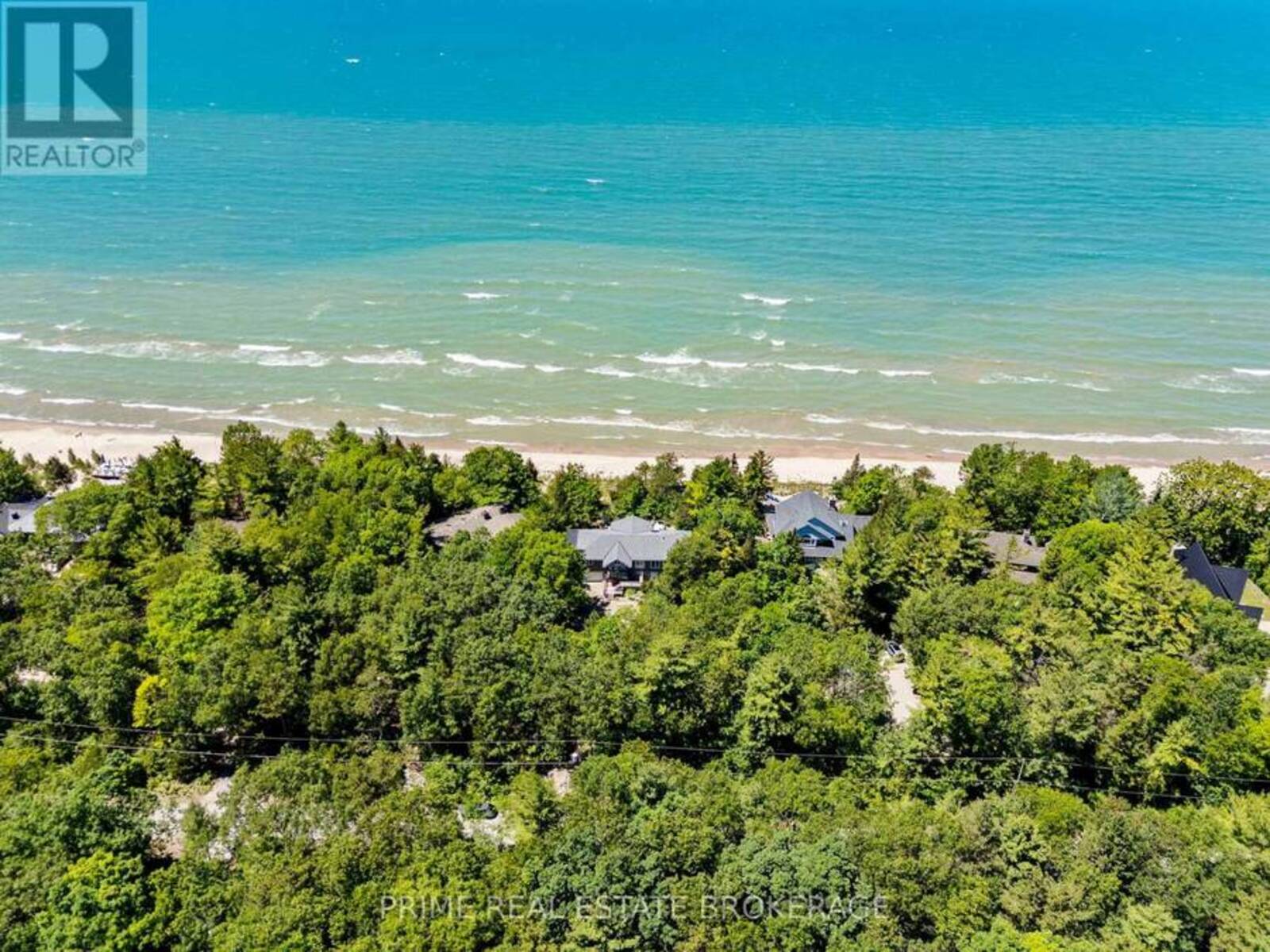 9856 HURON PLACE, Grand Bend, Ontario N0M 1T0