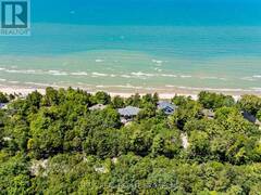 9856 HURON PLACE Grand Bend Ontario, N0M 1T0