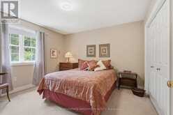 1796 GAINSBOROUGH ROAD | London Ontario | Slide Image Thirty-one