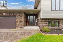 29 WELLINGTON STREET | Newbury Ontario | Slide Image Three