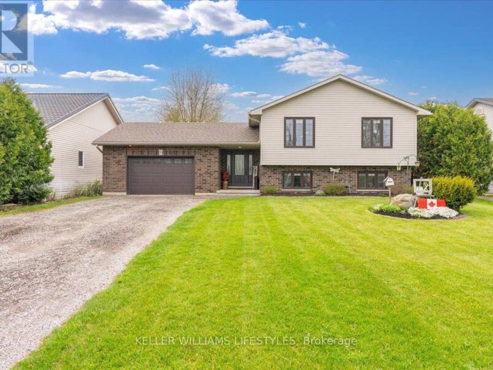 29 WELLINGTON STREET, Newbury, Ontario N0L 1Z0