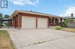954 CHIPPEWA DRIVE | London Ontario | Slide Image Two