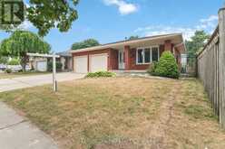 954 CHIPPEWA DRIVE | London Ontario | Slide Image Three
