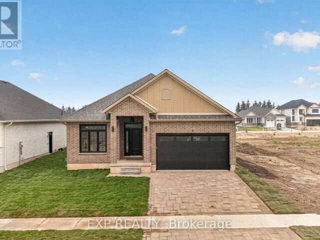 6 SULLIVAN STREET Grand Bend Ontario, N0M 1T0 - 3 Bedrooms Home For Sale