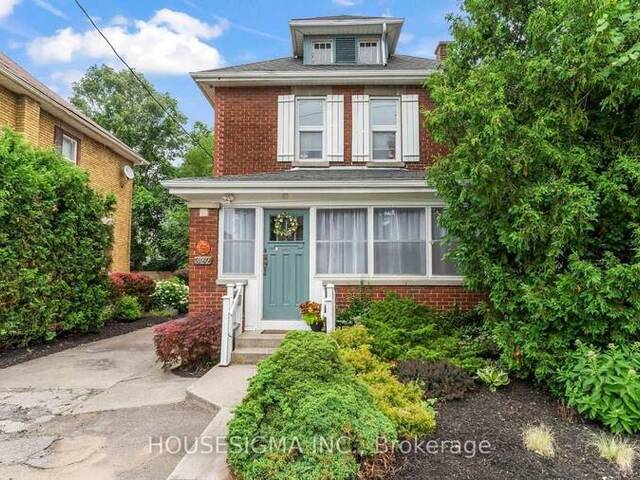 322 RIDOUT STREET S London Ontario, N6C 3Z3 - 2 Bedrooms Home For Sale