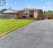 27 DYER STREET | St. Thomas Ontario | Slide Image Two