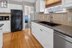 27 DYER STREET | St. Thomas Ontario | Slide Image Eight